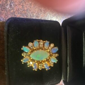 Elegant Gold and Opal Women's Ring